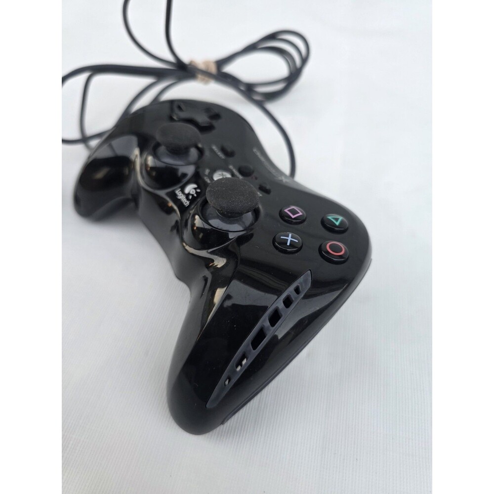 Logitech Chillstream PC Controller Active Cooling Grey/ Black USB